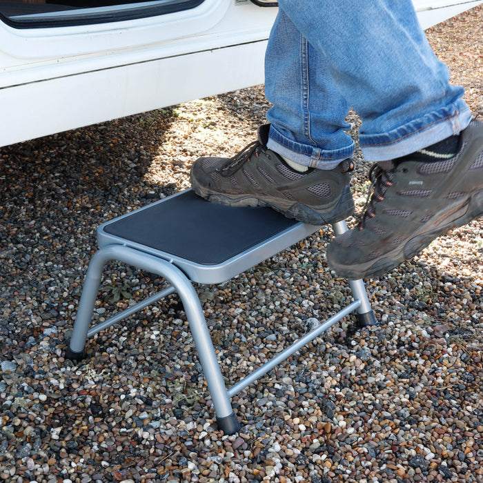 Streetwize Single Steel Caravan Step
