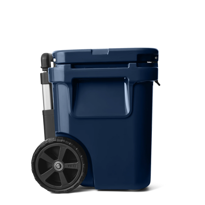 YETI Roadie 32 Navy Wheeled Cool Box